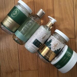 Bath & Body Works Eucalyptus Spearmint Collection - Green and Gold